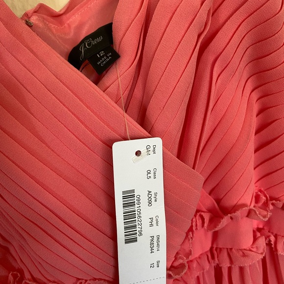 JCrew pleated hibiscus maxi dress in geometric print - Picture 5 of 6